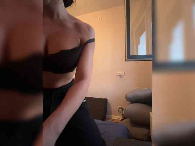 NotBellucci webcam