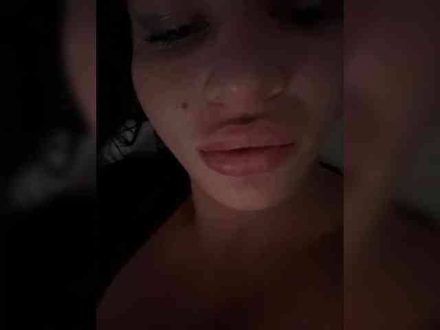 NotBellucci Sex Cam Show