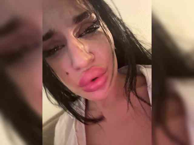 NotBellucci webcam