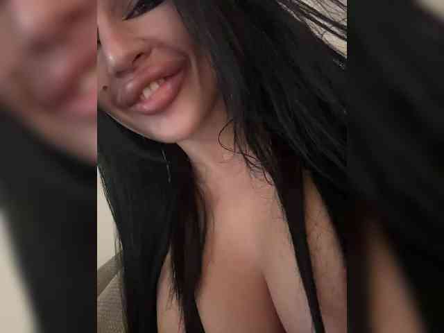 NotBellucci webcam