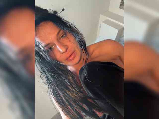 NotBellucci webcam