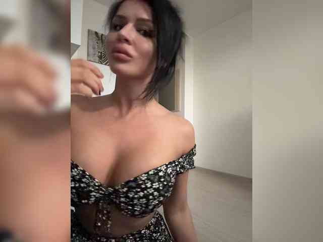 NotBellucci webcam
