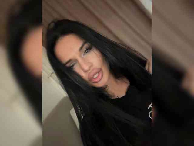 NotBellucci webcam
