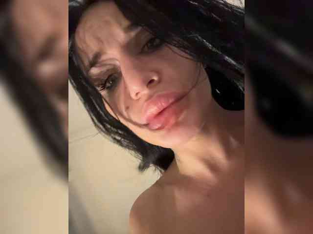 NotBellucci webcam