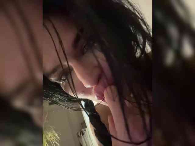NotBellucci webcam