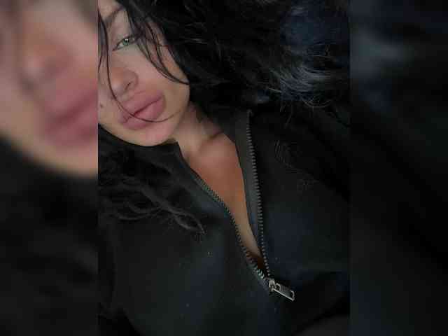 NotBellucci webcam