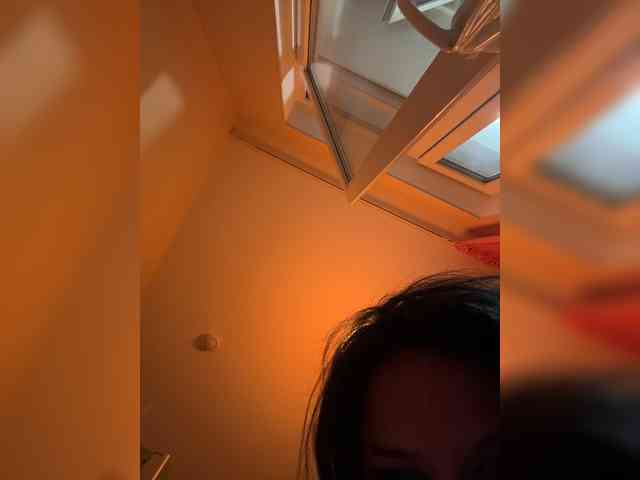 NotBellucci webcam