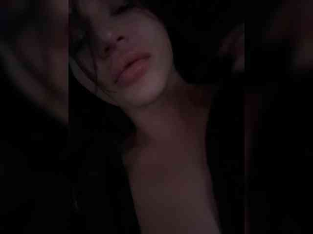 NotBellucci Sex Cam Show