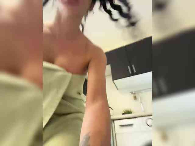 NotBellucci webcam