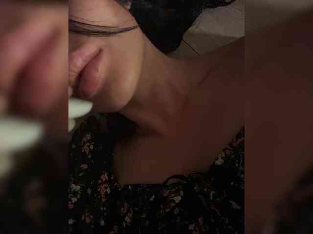 NotBellucci Live Webcam on BongaCams