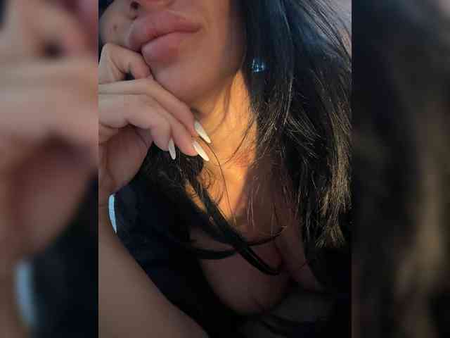 NotBellucci webcam
