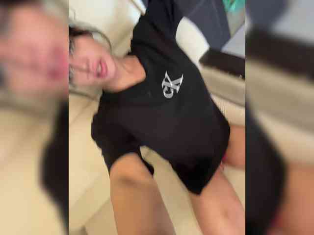 NotBellucci webcam
