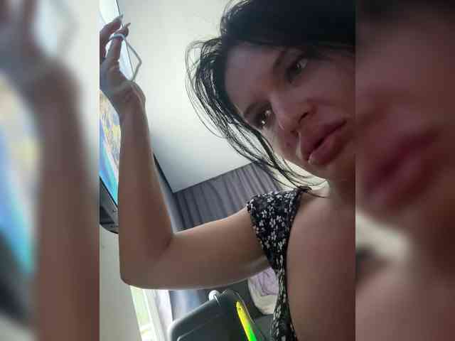 NotBellucci webcam