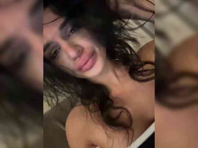 NotBellucci webcam