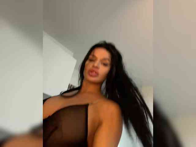 NotBellucci webcam