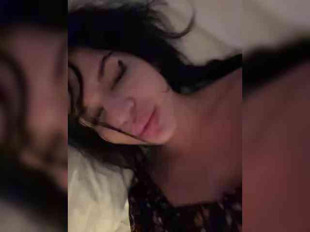 NotBellucci Sex Cam Show
