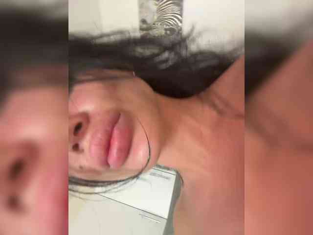 NotBellucci webcam