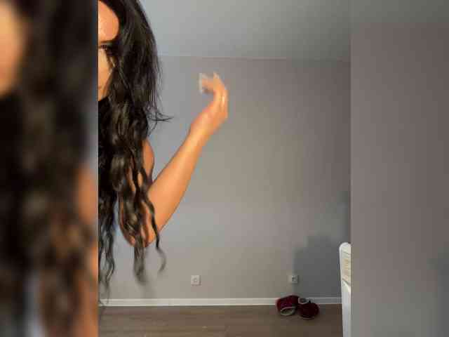 NotBellucci webcam