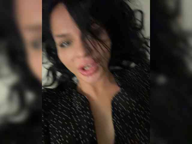 NotBellucci webcam