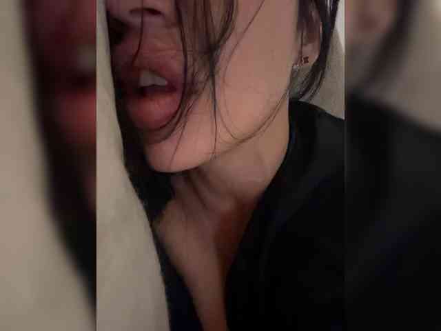 NotBellucci webcam