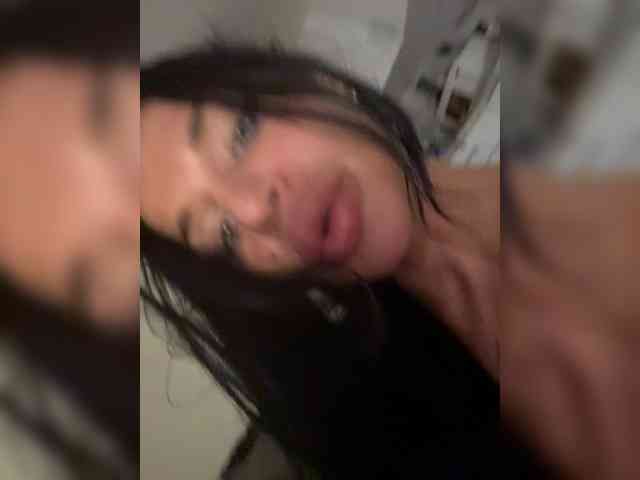 NotBellucci webcam
