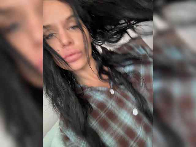 NotBellucci webcam