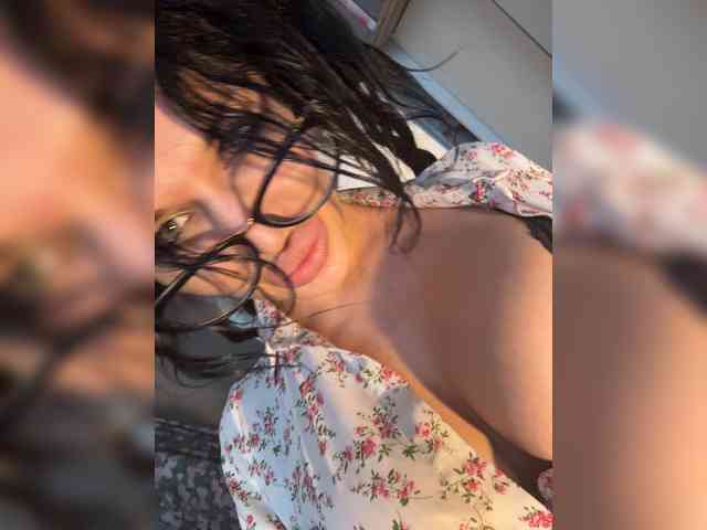 NotBellucci webcam