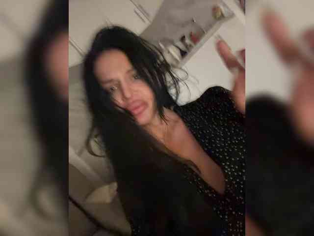 NotBellucci webcam