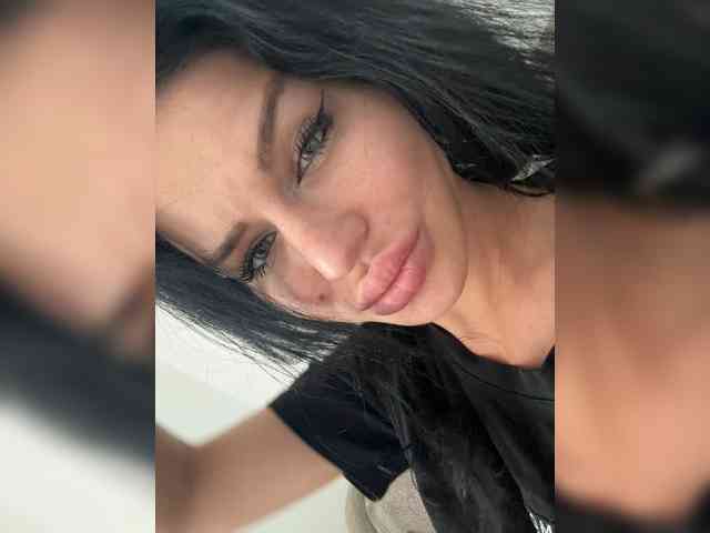 NotBellucci webcam