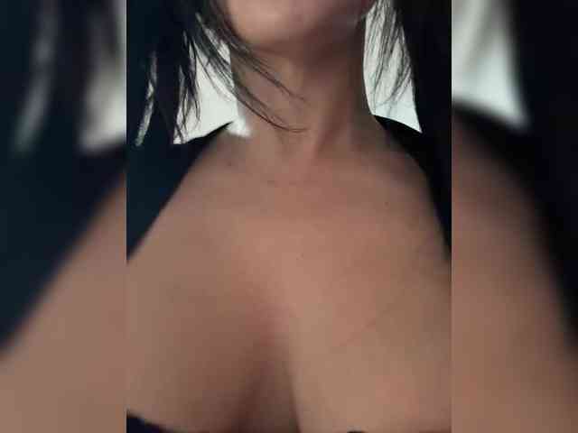 NotBellucci webcam