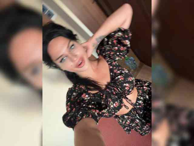 NotBellucci webcam