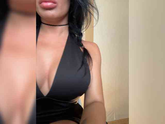 NotBellucci webcam