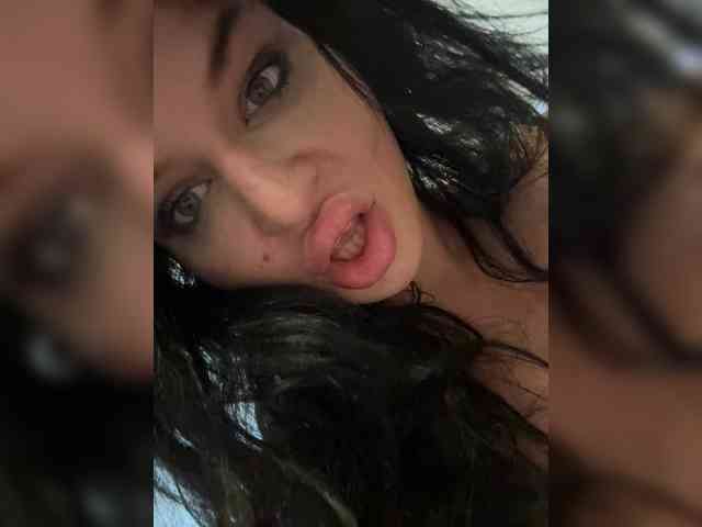 NotBellucci webcam