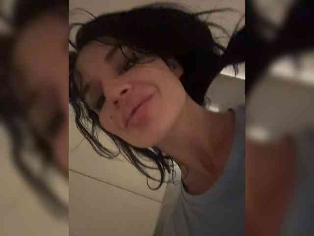 NotBellucci NotBellucci