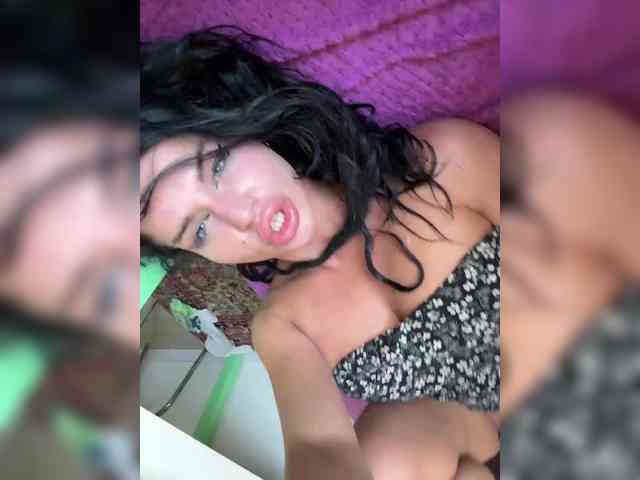 NotBellucci Sex Cam Show