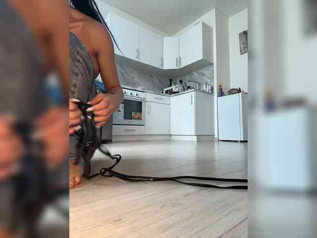 NotBellucci webcam