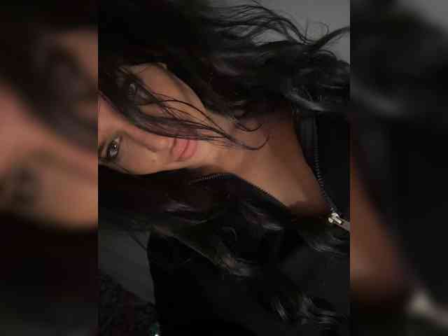 NotBellucci webcam
