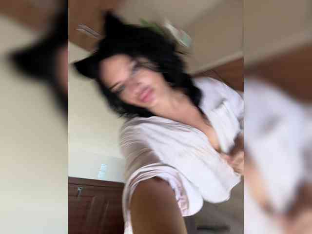 NotBellucci webcam