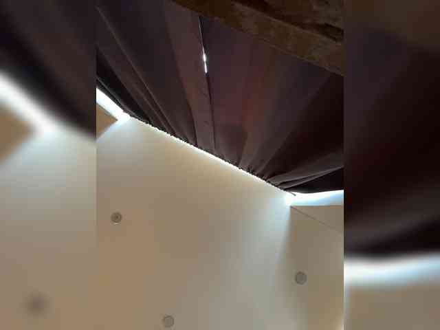 NotBellucci webcam