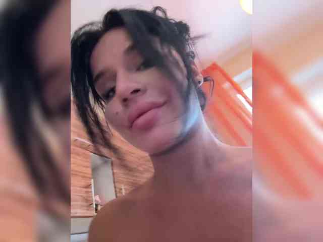 NotBellucci webcam