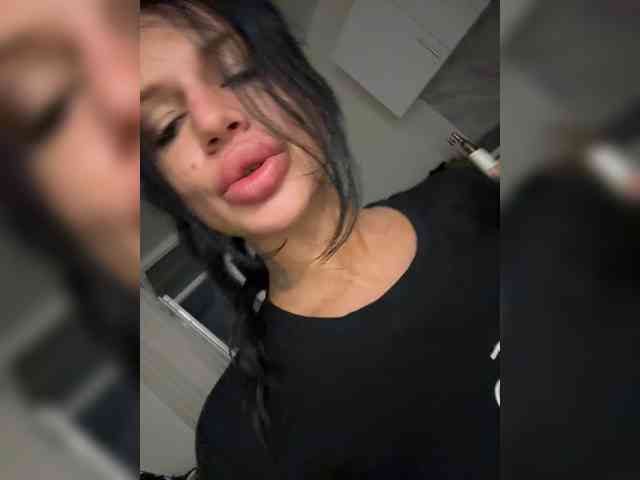 NotBellucci webcam