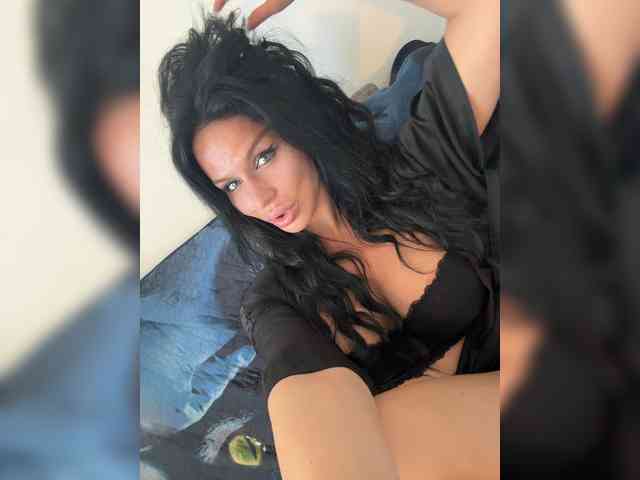 NotBellucci webcam