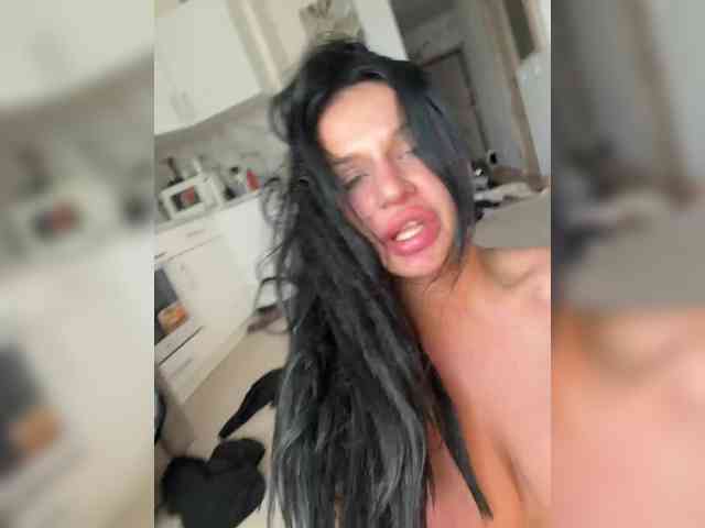 NotBellucci webcam