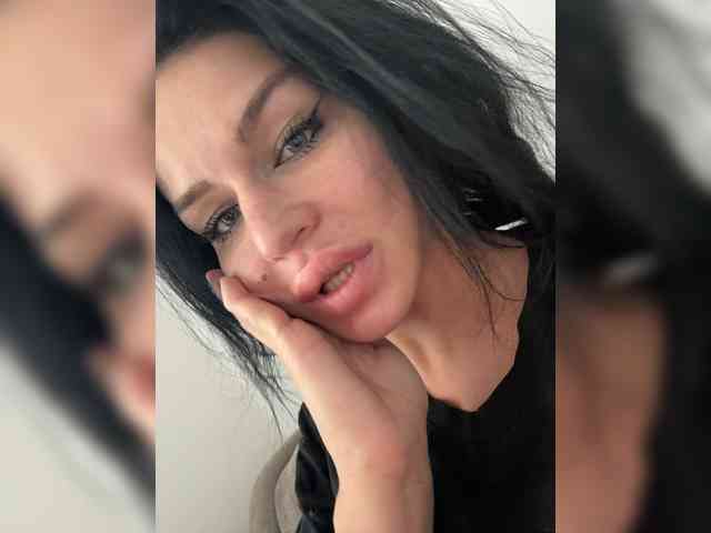 NotBellucci webcam