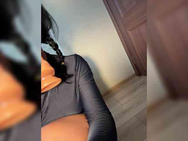 NotBellucci webcam