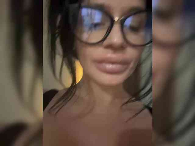 NotBellucci webcam