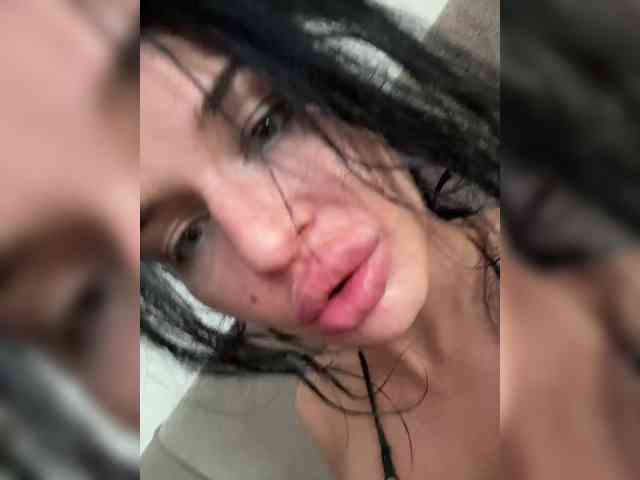 Модель: NotBellucci
