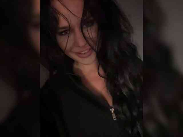 NotBellucci webcam