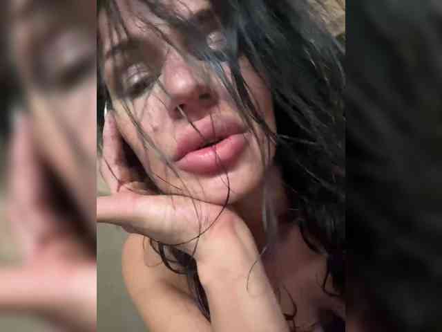 NotBellucci NotBellucci