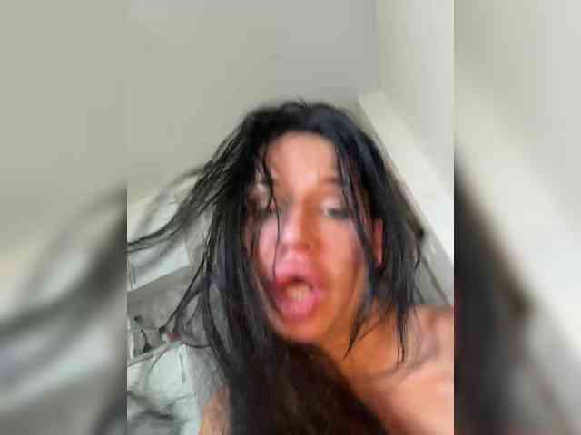 NotBellucci webcam